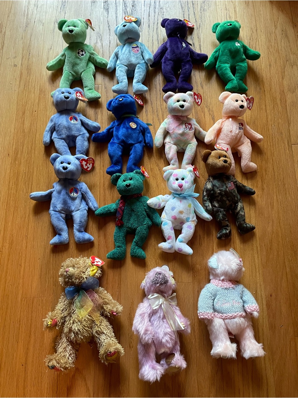 Set of 15 Beanie Baby Bears: princess, kicks, peace, holiday editions, etc.